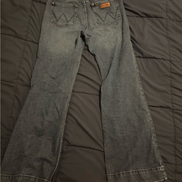 Wrangler Women's Boot Cut Jeans - Picture 2 of 5